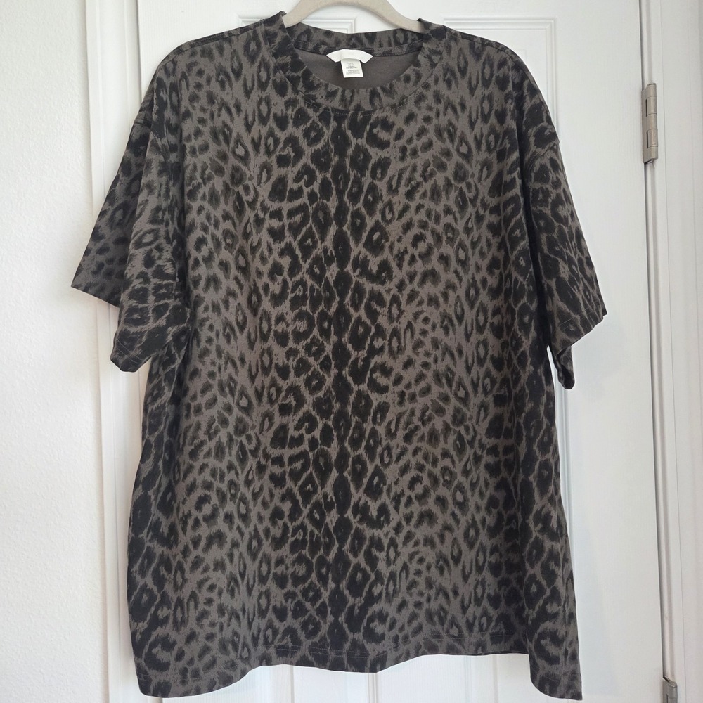 H&M Oversized T Shirt Womens XL Gray Olive Green Leopard Animal Print Cotton